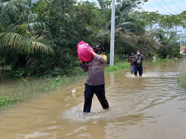 Banjir Pekanbaru, BPBD Riau Siapkan Perahu Karet untuk Evakuasi Korban