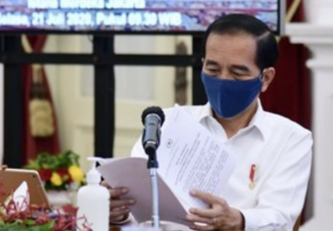 Survei Indikator: Kepuasan-Kepercayaan Warga ke Jokowi Turun