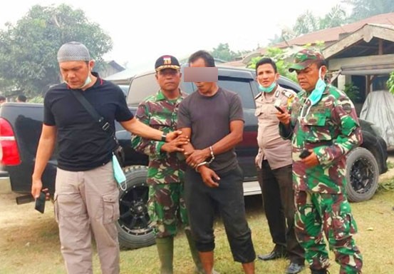 Tim Satgas Karlahut TNI Polri Amankan Terduga Pelaku Pembakaran Lahan di Rohul