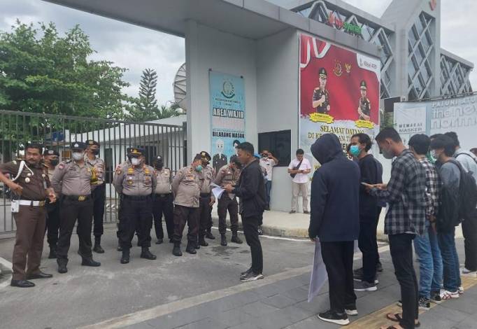 Demo di Kejati Riau, Gemas Rohul Minta Berantas Dugaan Mafia Tanah