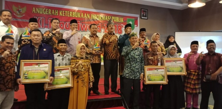 Tiga Kali Juara, PPID Pemkab Inhu Dianugerahi Penghargaan Khusus di KI Award 2018