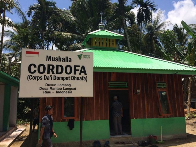 Mushalla Cordofa di Kampung Suku Talang Mamak Diresmikan