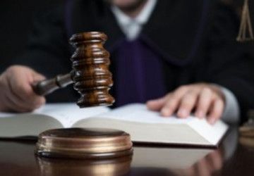 Hakim Belum Siap, Sidang Vonis Penyuap Bupati Kuansing Nonaktif Ditunda