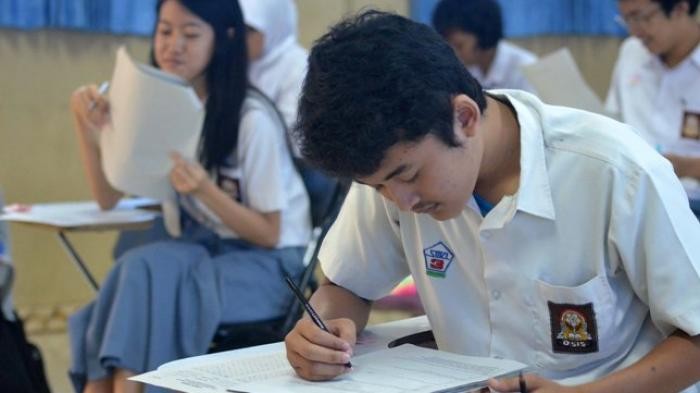 Diumumkan 2 Mei, Disdik Riau Minta SMA/SMK Segera Bahas Kelulusan Siswa