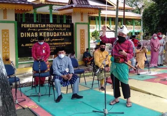 Hari Jadi Ke-236 Pekanbaru, Disbud Riau Gelar Aksi Kesenian di Depan Museum