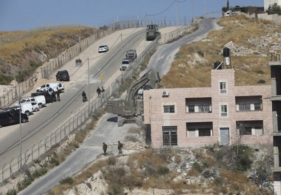 Israel Hancurkan Pemukiman Warga Palestina di Tepi Barat