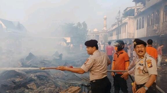 Pasar Tembilahan Terbakar, Gubernur Berharap Pusat Bantu 100 Persen