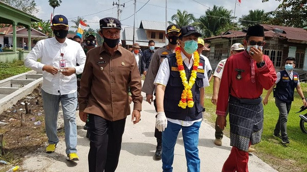 Gubernur Syamsuar Janji Prioritaskan Pembangunan di Kawasan Riau Pesisir