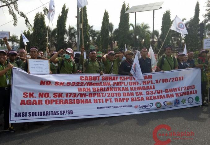 Aksi Sudah Mulai, Saksikan Live Streaming Demonstrasi 10 Ribu Pekerja se-Riau Melalui CAKAPLAH.COM