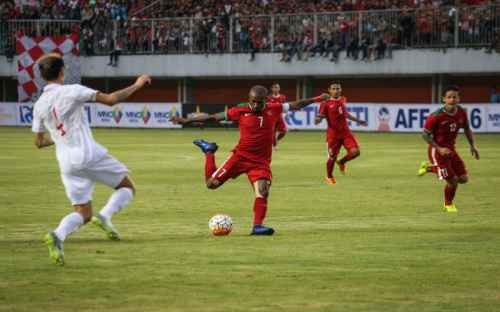 Diwarnai Dua Gol Penalti, Timnas Tundukkan Vietnam 2-1