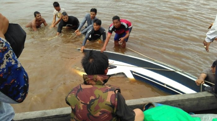 Astaghfirullah! Satu Jenazah Speedboat Tenggelam di Pelalawan Ditemukan 30 KM Dari TKP