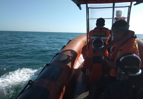 Dibantu Malaysia, Tim SAR Lanjutkan Pencarian Korban Kapal Karam di Bengkalis