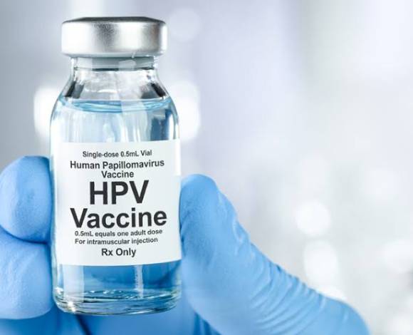 Antisipasi Kanker Serviks, Benarkah Anak Perempuan Perlu Divaksin HPV?
