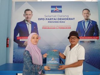 Maju Pilgubri, Edy Natar Nasution Daftar di Partai Demokrat Riau