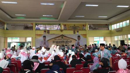 374 JCH Riau Kloter Pertama Berangkat Hari Ini, Paling Tua Umur 89 Tahun Termuda 22 Tahun