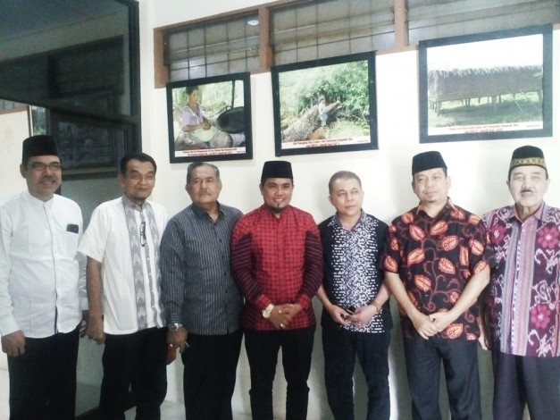 Minta Petuah ke Tokoh Adat, Ketua PDIP Riau Sambangi LAMR