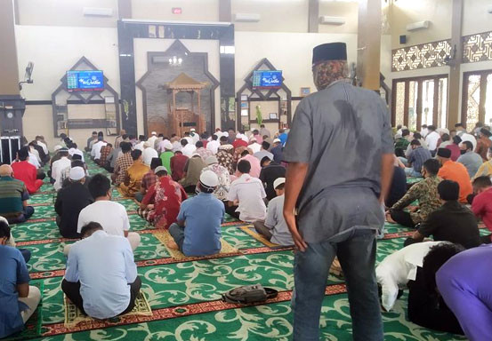 Pasca Insiden Penusukan Terhadap Imam Besar Masjid Al Falah Pekanbaru, Aktivitas Masjid Berjalan Seperti Biasa