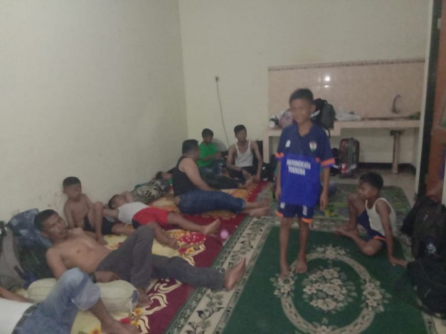 Puluhan Siswa SSB Bhayangkara Taeroba Terlantar di Wisma Pemprov Riau di Jakarta