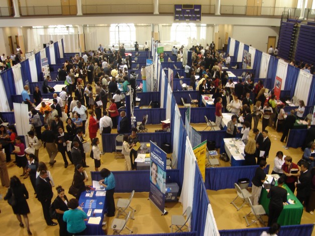2.500 Lowongan Kerja Tersedia di Pekanbaru Job Expo
