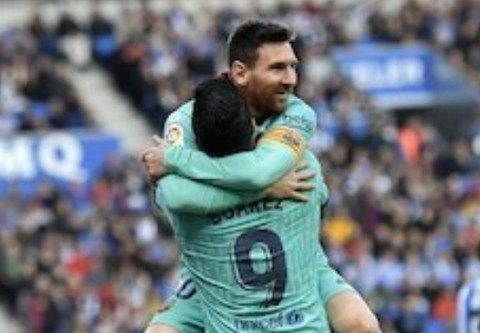 Suarez Pergi Tinggalkan Messi, Kesalahan Besar Barcelona?