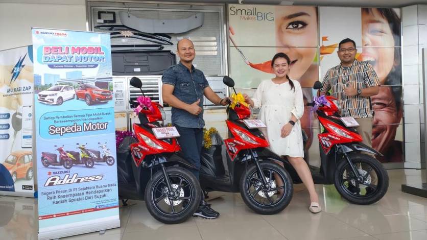 Warga Riau! Ada Promo Beli Mobil Suzuki Berhadiah Motor, Berminat?