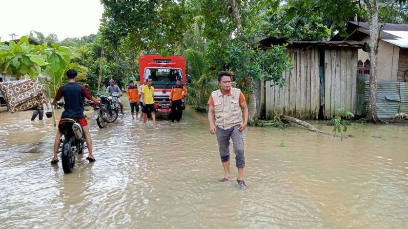 Sejumlah Desa di Rohul Masih Terendam Banjir