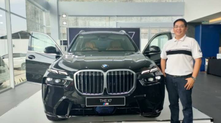 BMW X7 Terbaru Resmi Meluncur di Pekanbaru, Dibandrol Rp2,7 Miliar