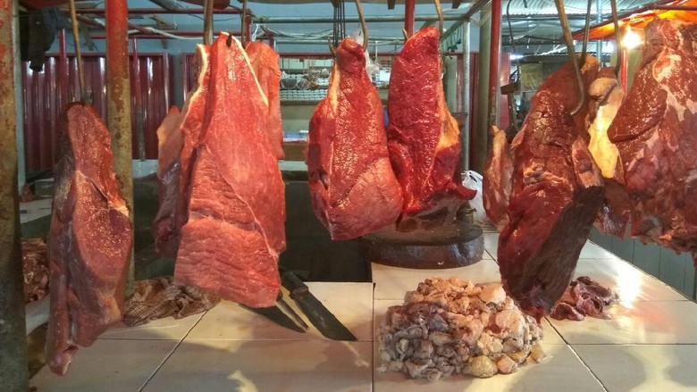 Stabilkan Harga, Daging Kerbau Asal India Masuk Riau