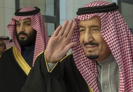 Raja Salman: Menyakitkan Saat Menyambut Ramadan Tanpa Salat di Masjid