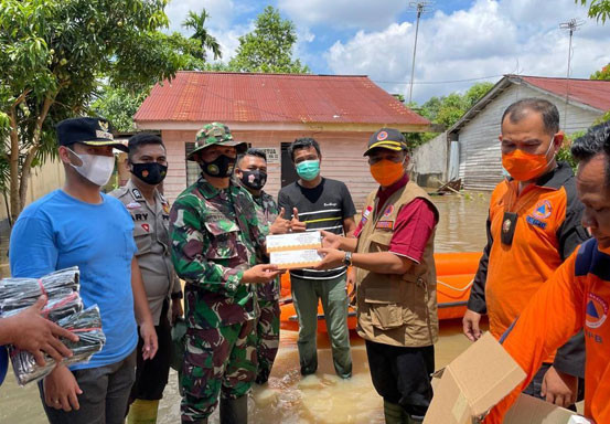 BPBD Riau Distribusikan Bantuan Logistik untuk Korban Banjir Pekanbaru