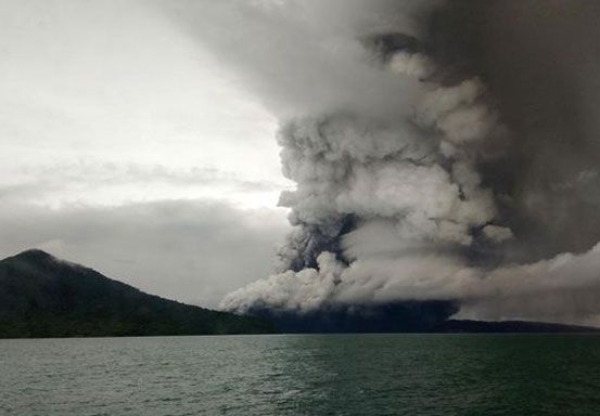 Gunung Anak Krakatau Naik Status Siaga Level 3