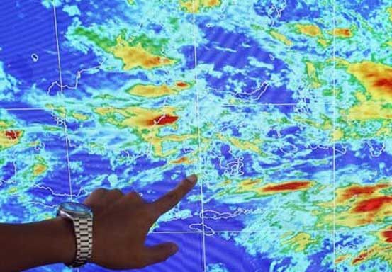 BMKG: Waspadai Hujan Lebat Disertai Petir dan Angin Kencang Mengguyur Riau