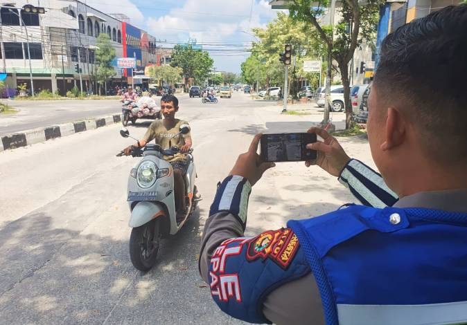 Bentuk Tim Khusus, Polisi Lakukan Tilang Berbasis Kamera ETLE Mobile Handle
