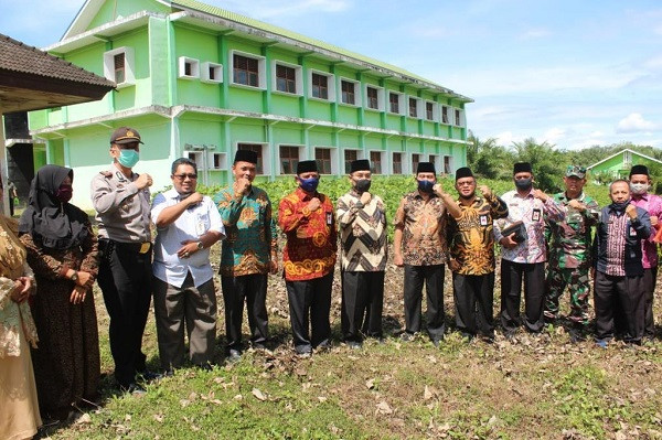 Achmad Perjuangkan Pengembangan Madrasah Aliyah Kejuruan di Riau