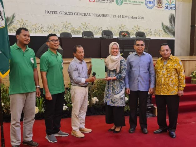 Dipimpin Karmila Sari, Samade Riau Siap Perjuangkan Aspirasi Petani Sawit