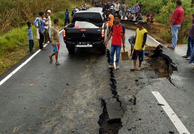 Santoso: Jalan Menuju Muara Takus Ambrol, Jalan Lintas Riau-Sumbar Aman