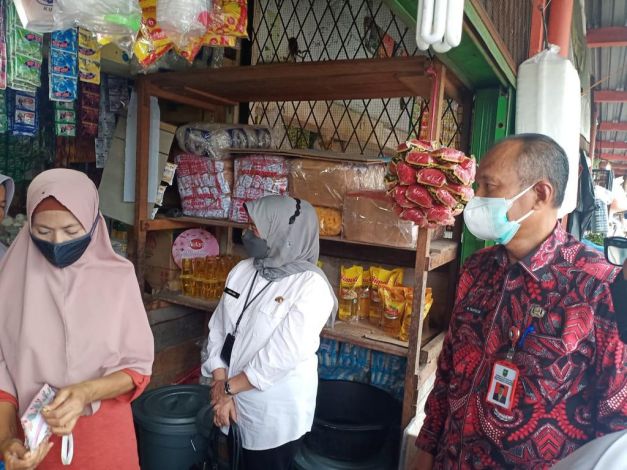 Hasil Sidak Satgas Ketahanan Pangan Riau, Harga Minyak Goreng di Pasar Tradisional Masih Diatas Rp14 Ribu