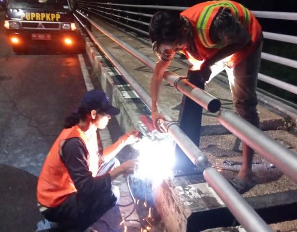 Dinas PUPR Riau Perbaiki 9 Besi Dicuri dari Jembatan Siak IV Pekanbaru