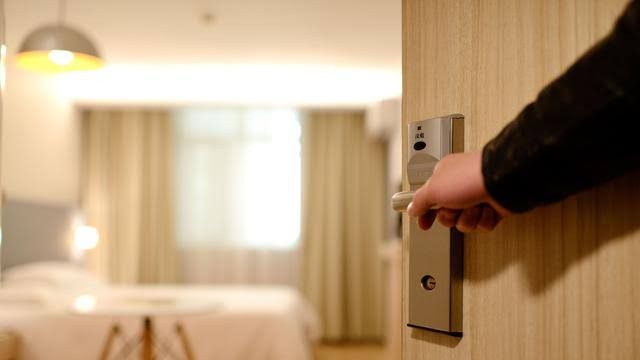 Dianggap Merusak Nama Baik Hotel di Pelalawan, Pengusaha akan Somasi Ismail Amir