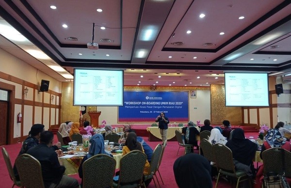 BI Riau Ajarkan Cara Ambil Foto hingga Buat Caption