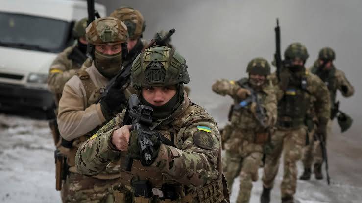 2 Tahun Perang Lawan Rusia, 31.000 Tentara Ukraina Tewas