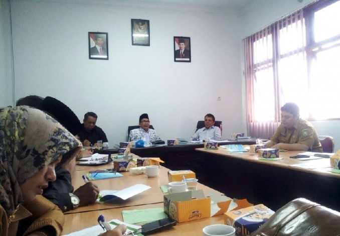 Dewan Pendidikan dan PGRI Riau Bahas Profesionalitas Guru Riau