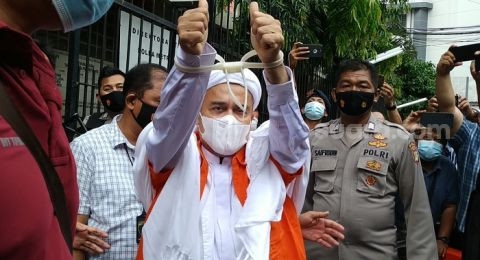 Habib Rizieq Shihab Minta Dibebaskan Jika Peristiwa Kerumunan di Seluruh Indonesia Tidak Diproses Hukum