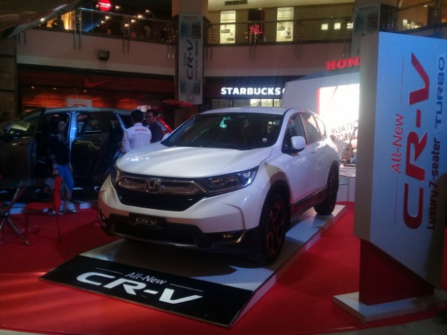 Honda Targetkan 40 Unit CRV Turbo Terjual di Pameran