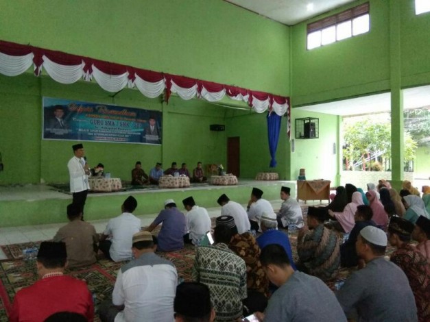 Plh Kadisdik Riau Buka Puasa Bersama Guru SMA/SMK di Pelalawan