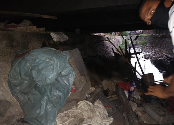 Cium Aroma Tak Sedap, Pemilik Warung Nasi Goreng Temukan Mayat di Kolong Jembatan