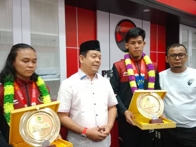 Dua Peraih Medali SEA Games Kamboja Diundang ke DPRD Riau, Poti: Semoga Pemprov Beri Apresiasi