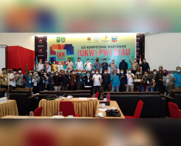 Ditutup Kepala SKK Migas Sumbagut, 31 Peserta UKW Angkatan  XVII PWI Riau Dinyatakan  Kompeten