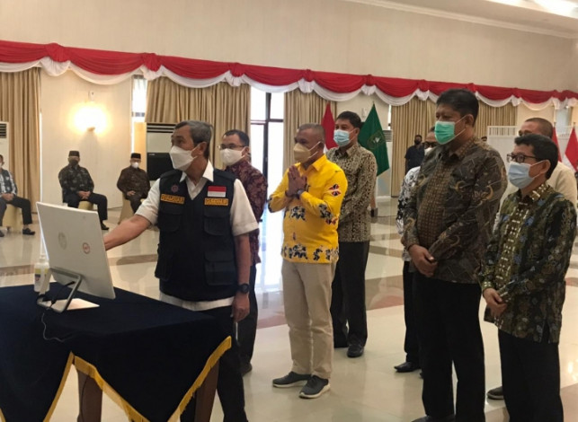Launching PPDB SMAN/SMKN Secara  Online, Gubernur Syamsuar Ingatkan Sekolah Transparan
