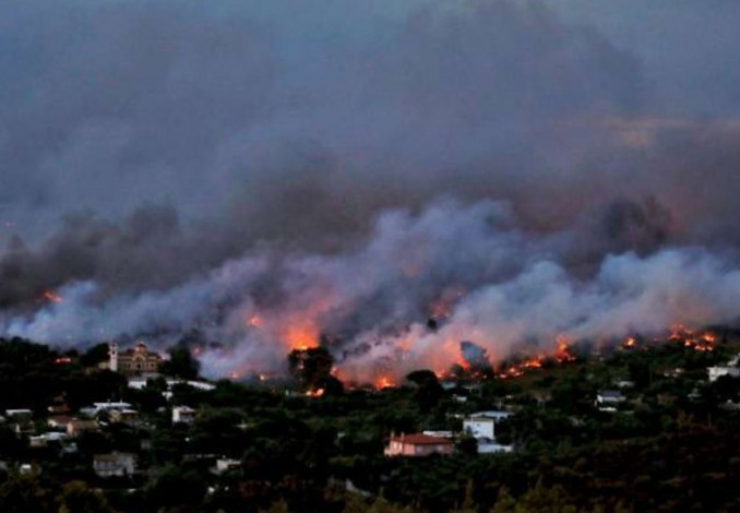 Kebakaran Luas di Yunani, Mobil Meleleh, Mayat Berpelukan Terpanggang